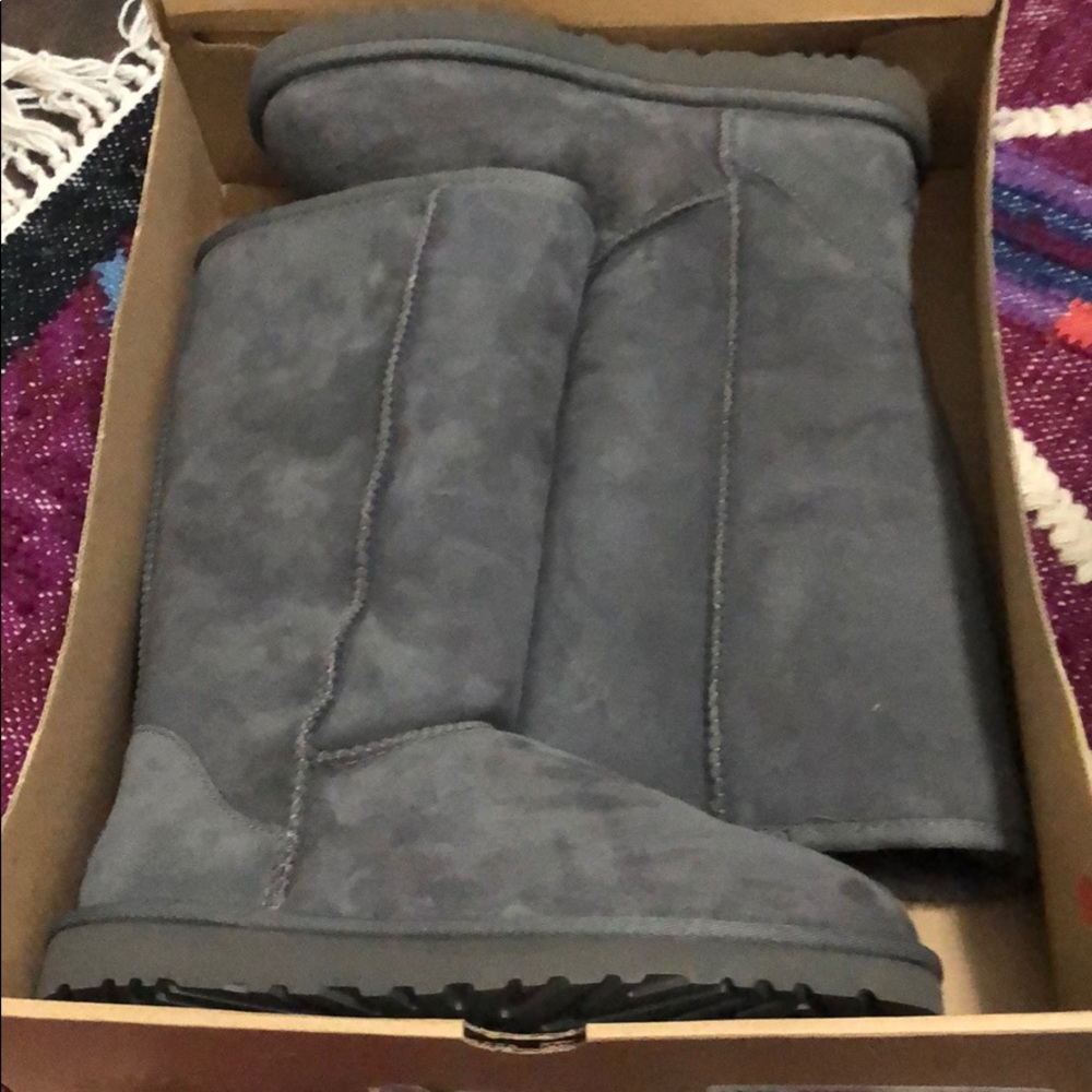 Grey Uggs